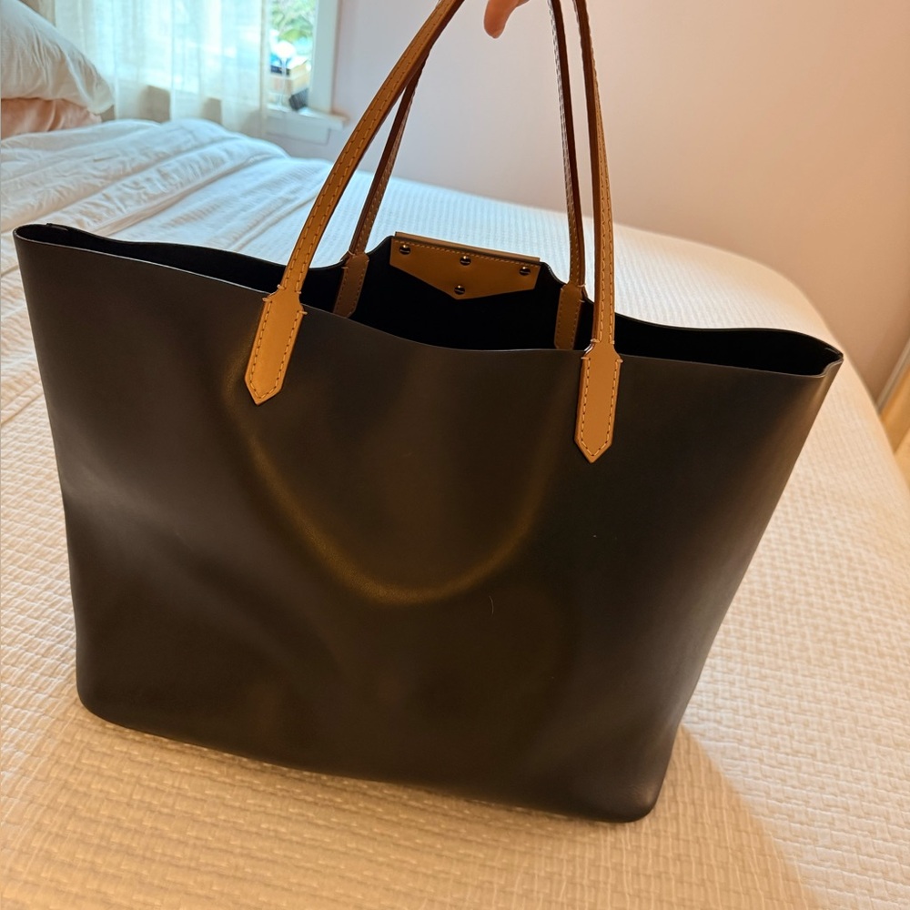 Givenchy Black and Tan Tote Bag - Picture 3 of 16